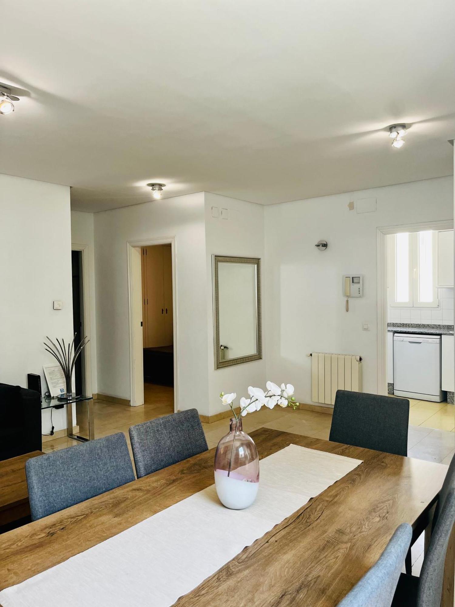 Travel Habitat Atico Calle Comedias Lägenhet Valencia Exteriör bild